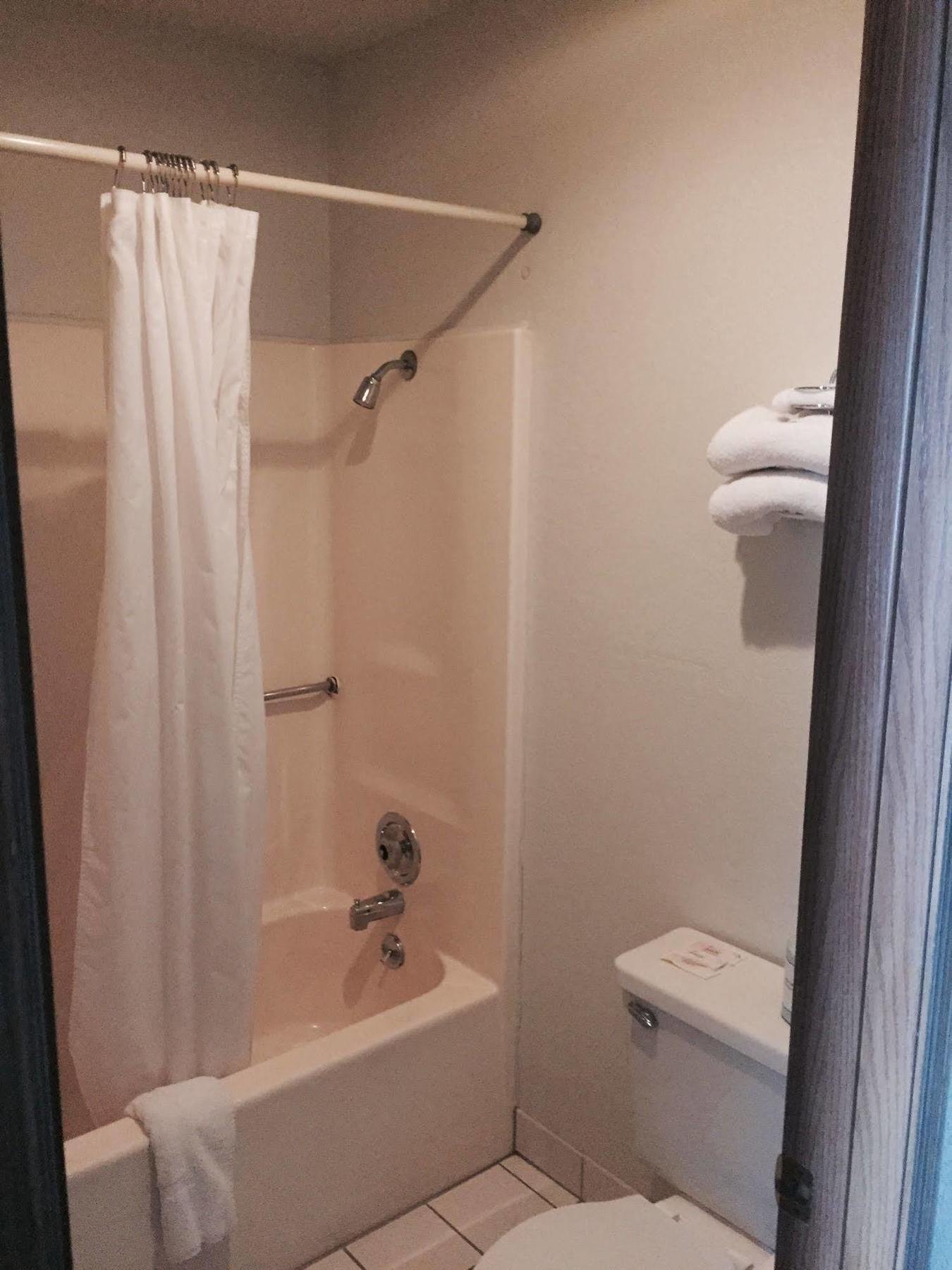 Country Inn Bolivar Εξωτερικό φωτογραφία